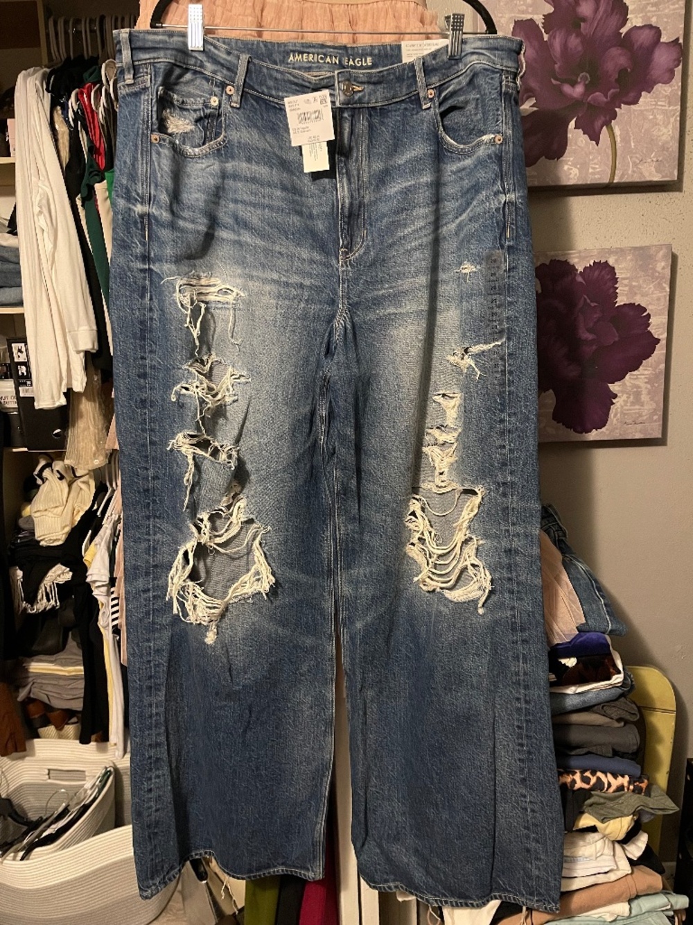 American Eagle Wide Leg Distressed Jeans NWT